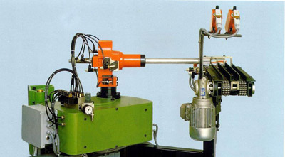 ROTARY LOADING ARM BRM2 Bras de chargement pour presses de forgeage-matriçage