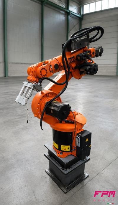 KUKA KR15/2 Robots