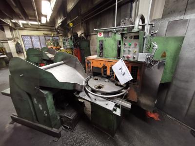 ROVETTA HG-20 4S / Ton 20 Presses pour ebavurage à table tournante