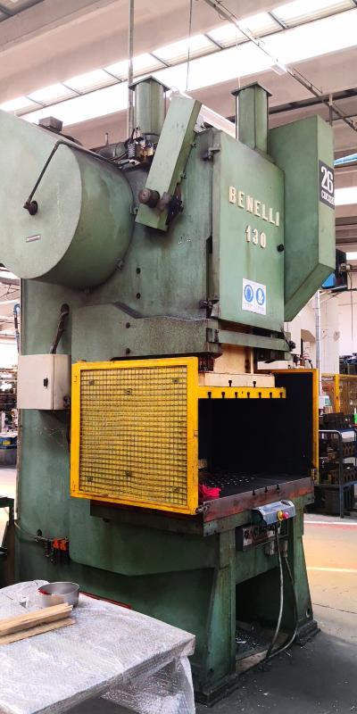 BENELLI / Ton 130 Mechanical c-frame presses